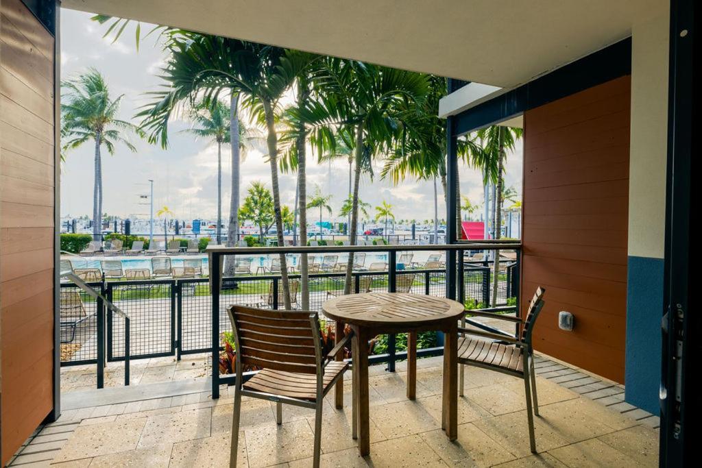 The Perry Hotel & Marina Key West Сток-Айленд Экстерьер фото