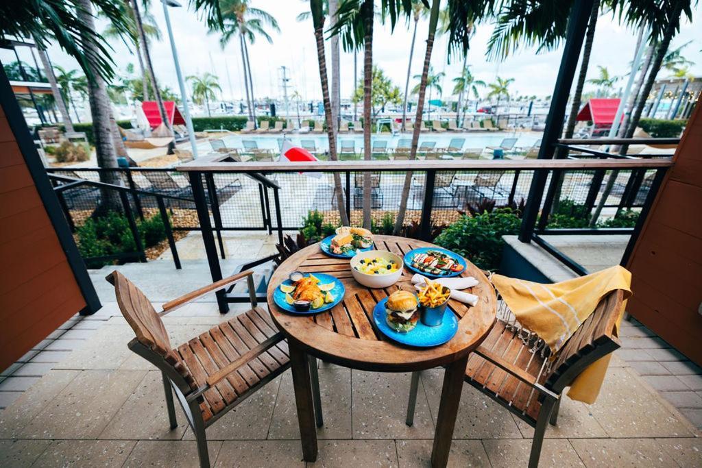 The Perry Hotel & Marina Key West Сток-Айленд Экстерьер фото
